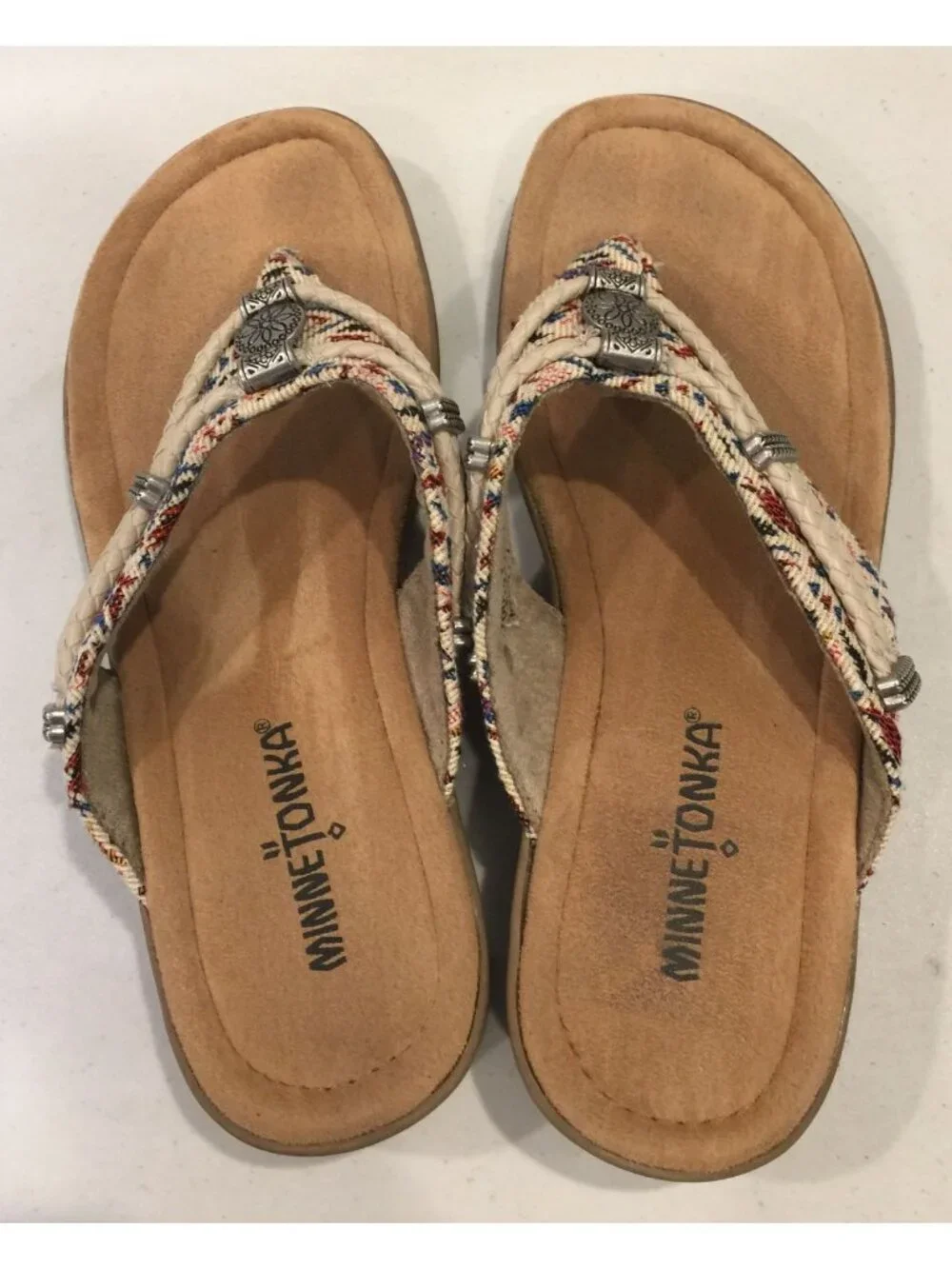 Minnetonka Silverthorne Southwest Inspired Slip On Sandal Size 6